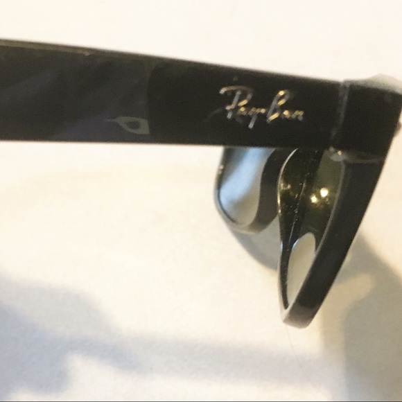 Oversized black Ray-Ban Wayfarer Sunglasses! - Picture 2 of 4